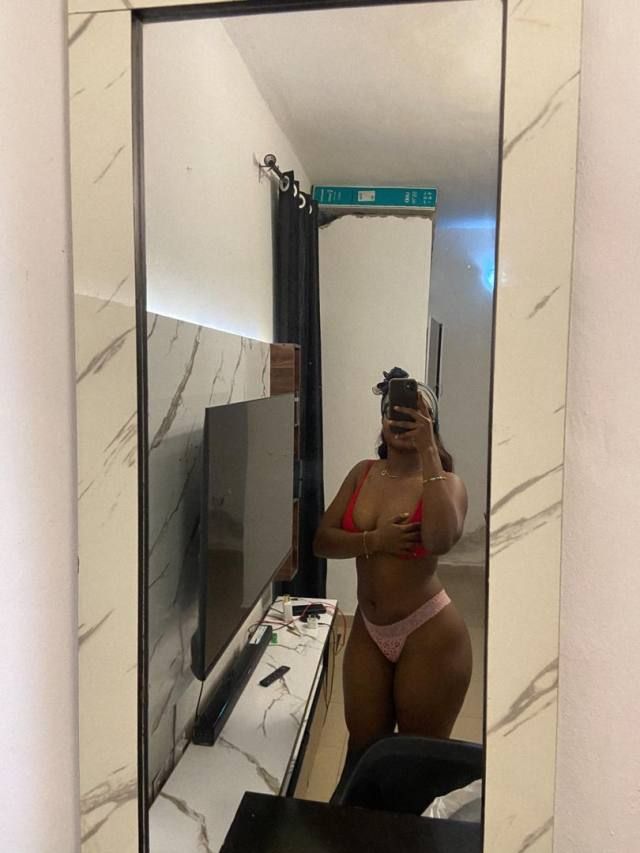 EBONY VERY MUCH 🥵 AVAILABLE 👅 FOR HOOKUP  IM BLACK AND SWEET ❤️😍 Telegram: munalove606 signal: Munarose.25 - Image 2